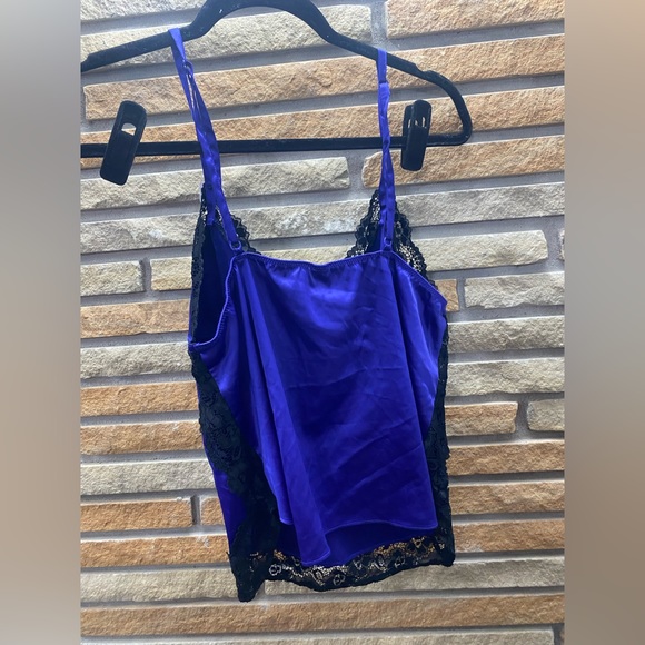 Medium satin lace sleep set - Picture 9 of 9